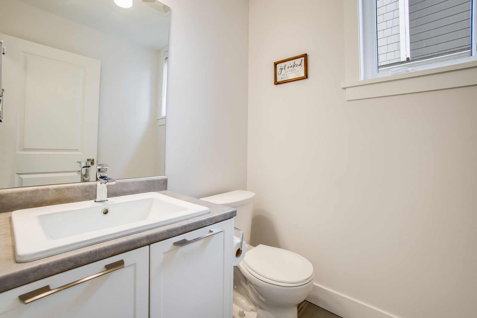13098 Shoreline Way #54, Lake Country Property Listing