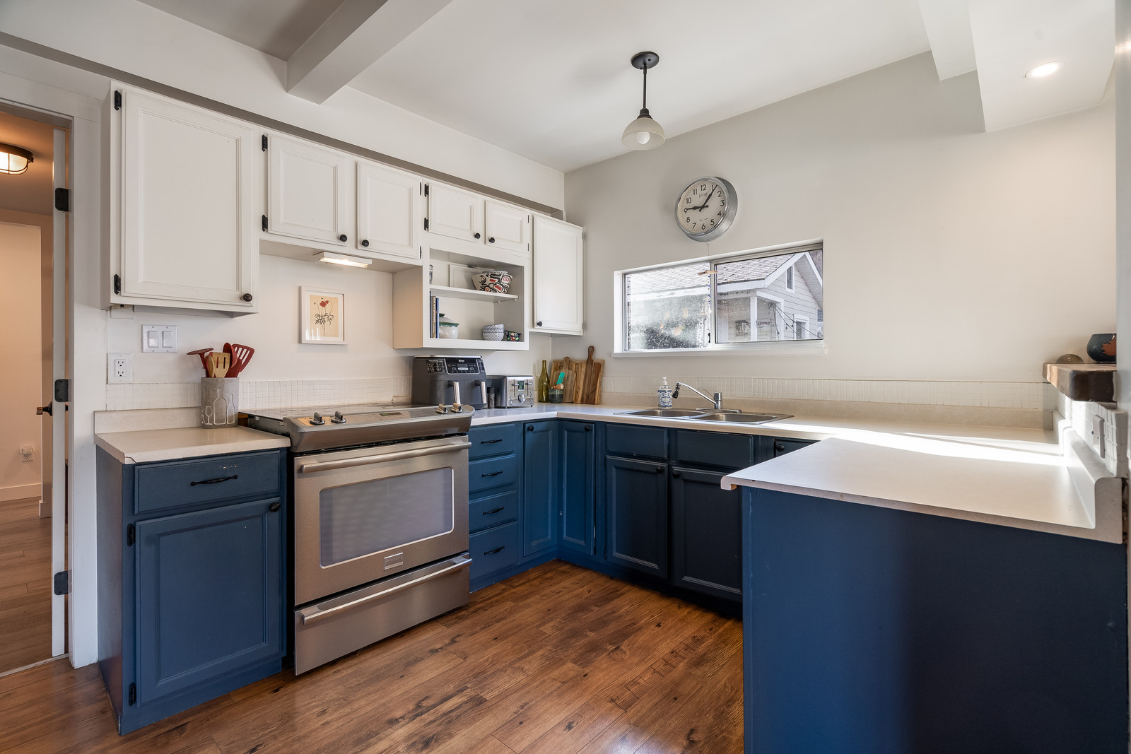 10937 Maddock Avenue, Lake Country Property Listing