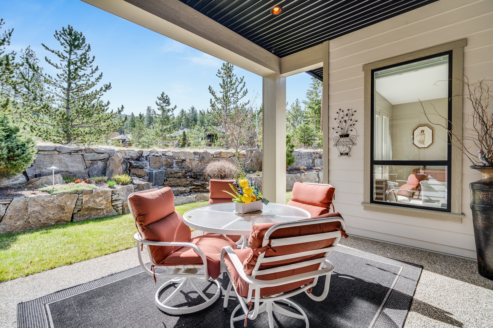 4543 Gallaghers Edgewood Court, Kelowna Property Listing