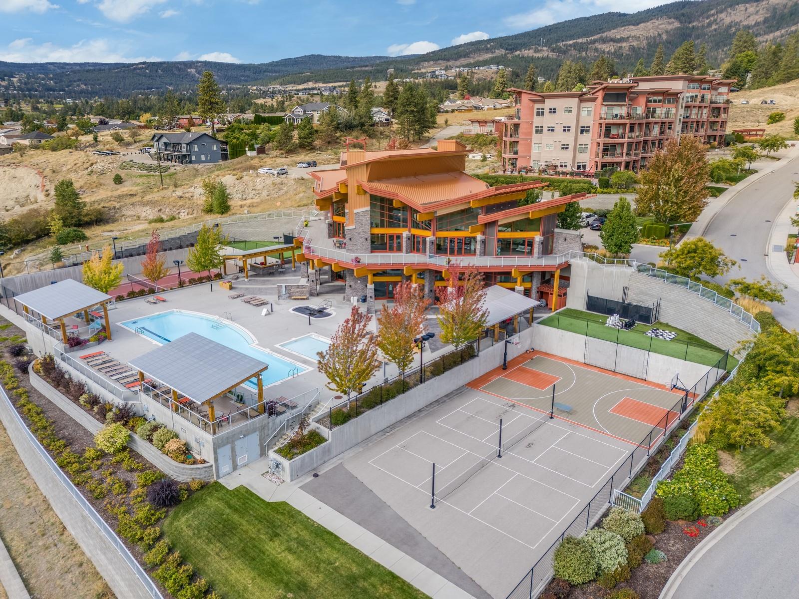 304-3211 Skyview Lane, Kelowna