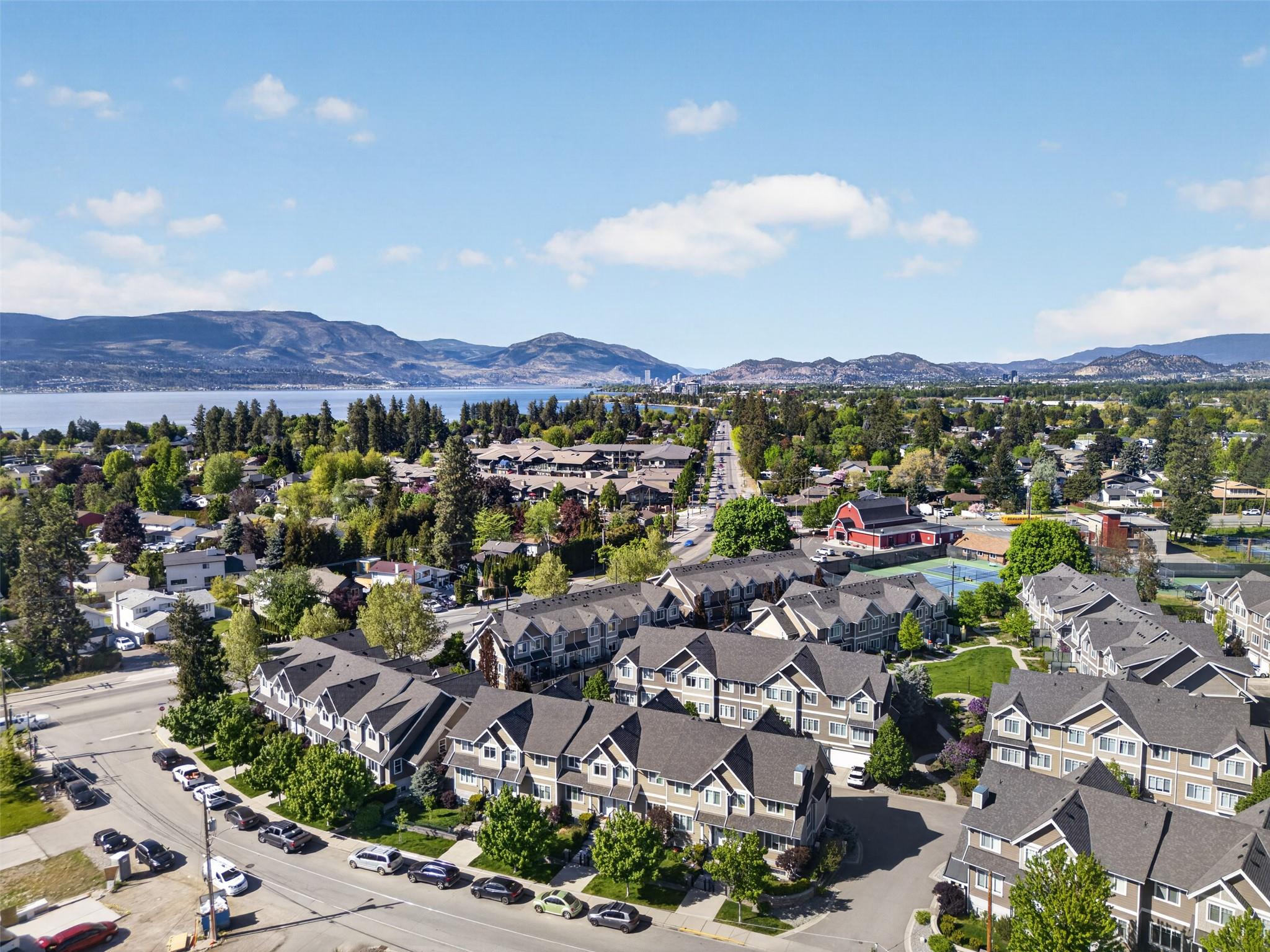 600 Sherwood Road #4, Kelowna