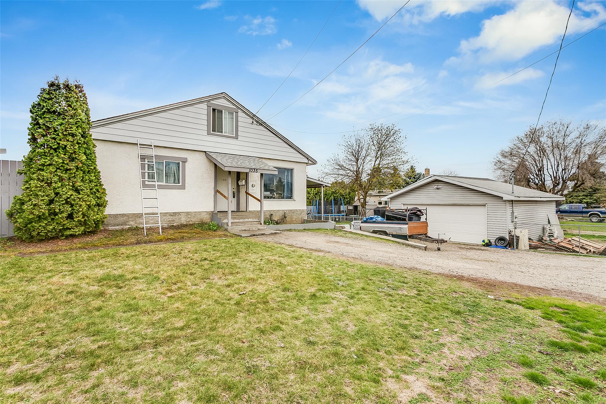 1035 Graham Road, Kelowna Property Listing