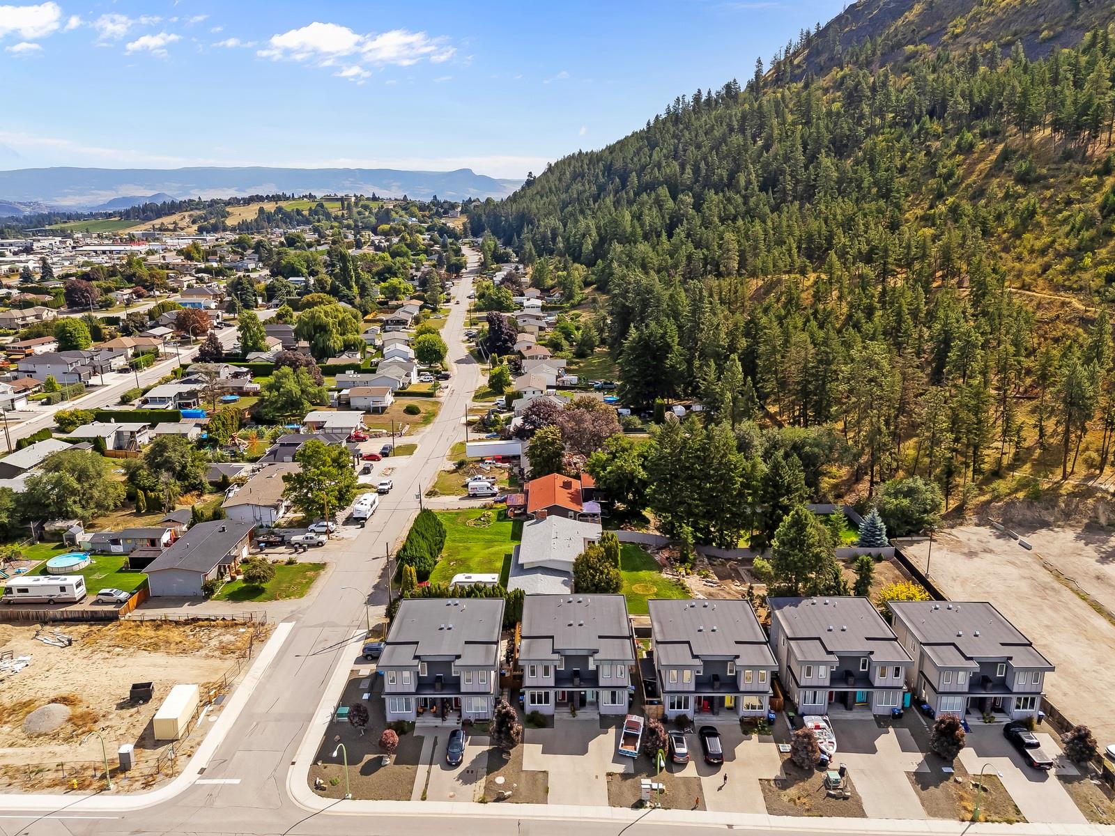 2733 Hewl Road, West Kelowna