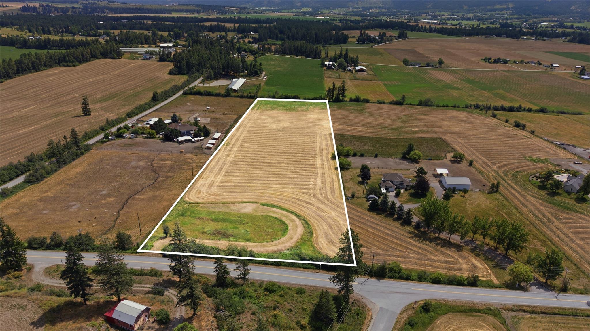 4376 Salmon River Road, Spallumcheen