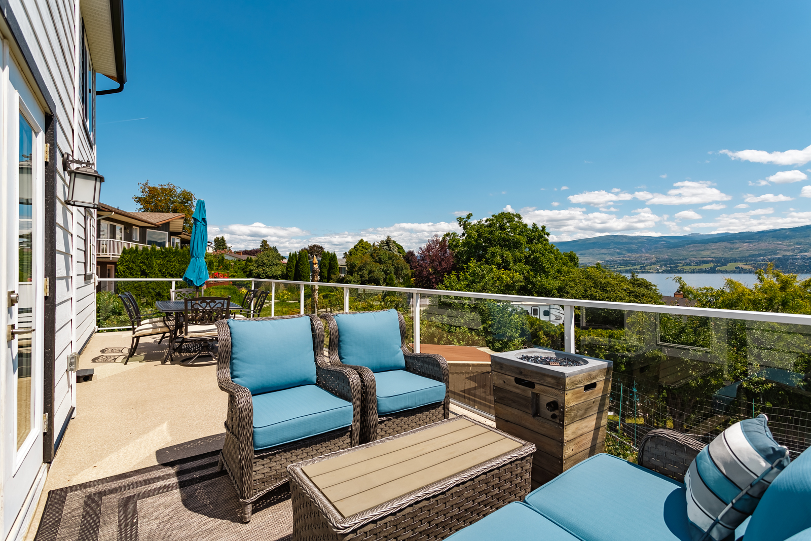 3395 Sunnyside Rd, West Kelowna Property Listing