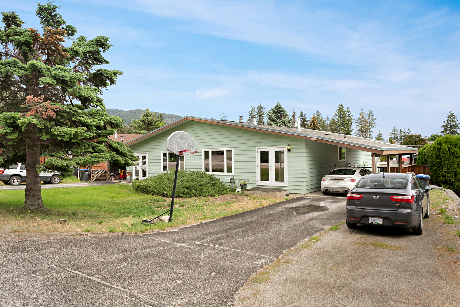 3355 3357 McIver Road, West Kelowna Property Listing
