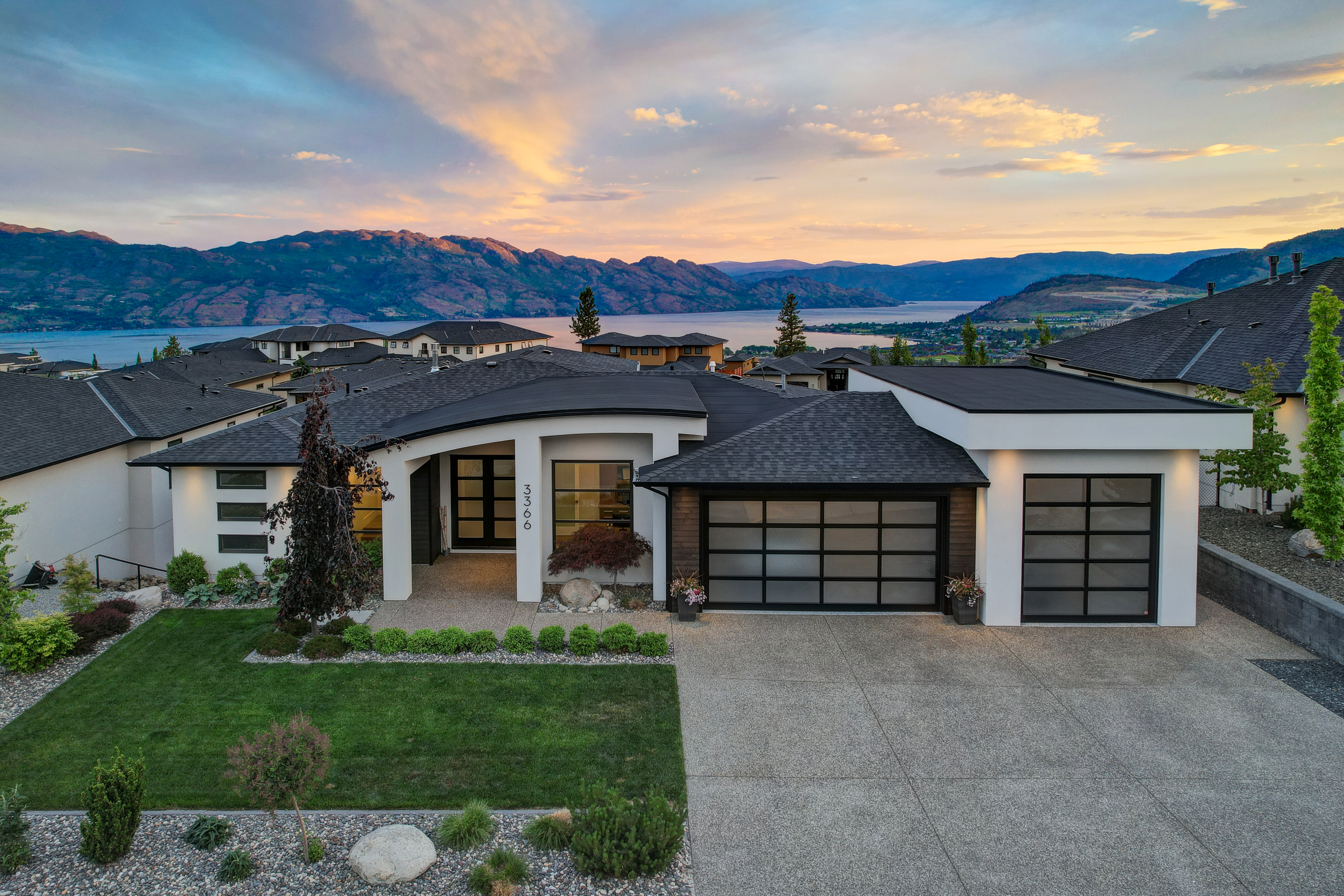 3366 Vineyard View Drive, West Kelowna